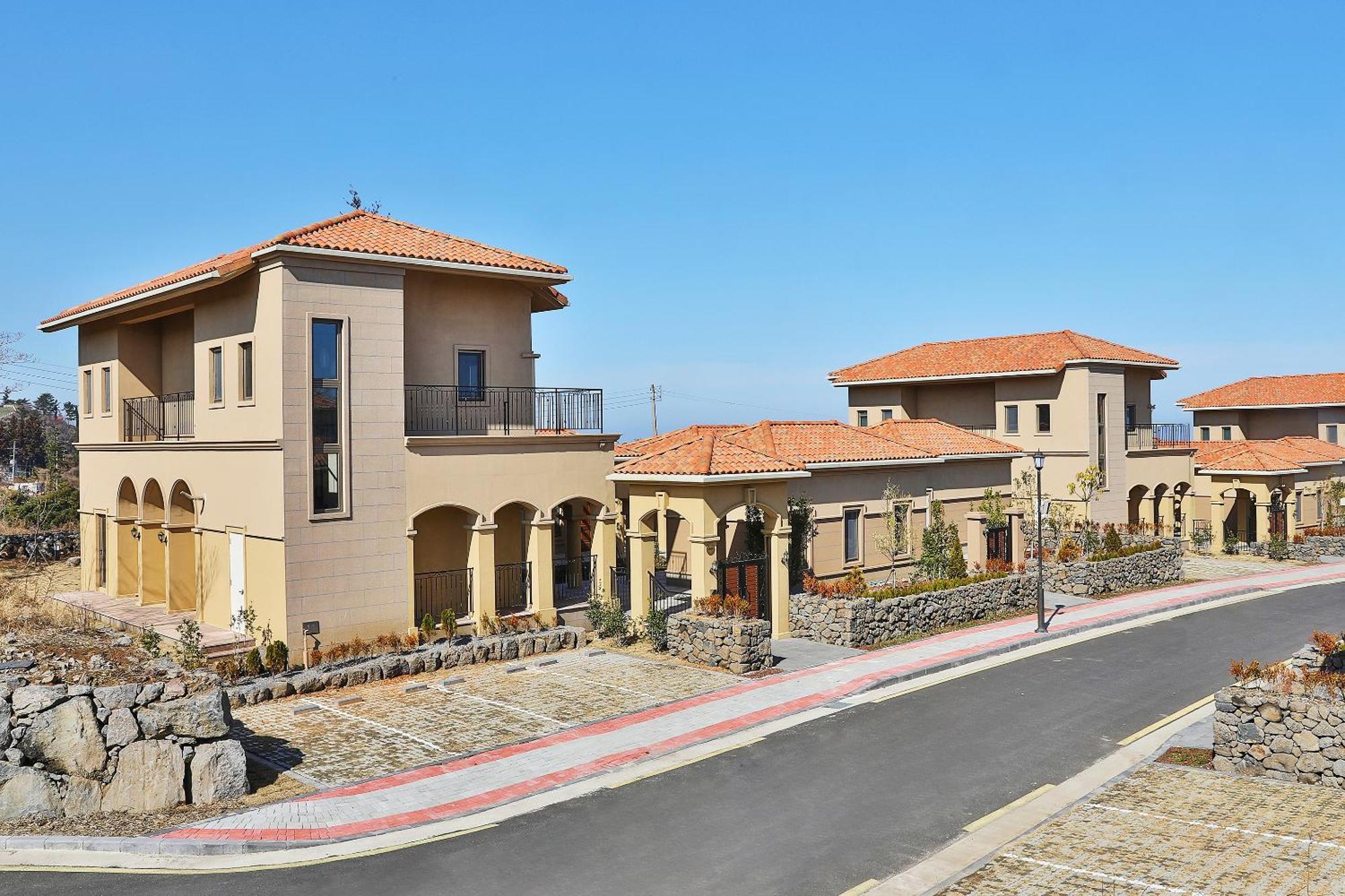ג'גו Camphortree Hotel And Resort מראה חיצוני תמונה